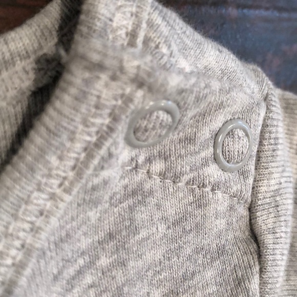 CARTER’S CHRISTMAS ONESIE SET NEW WITH TAGS 6 MO - Picture 6 of 7